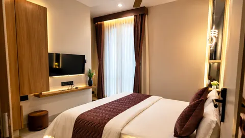 Deluxe Room decor accent at Erleen Hotel